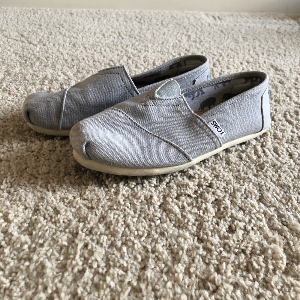 Toms grey slip on
